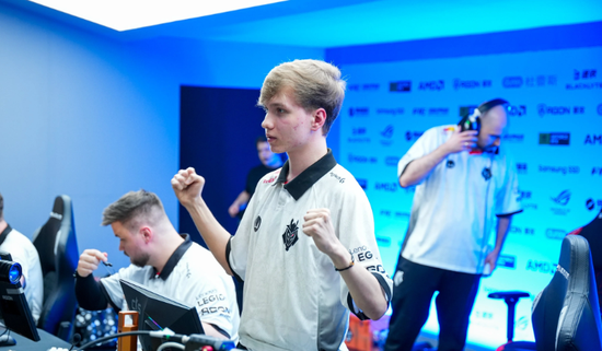 TenZ ： ＂在 Valorant 中，职业选手的薪水根本无法与 CS 玩家所赚的相比＂